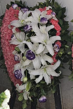 心形花牌#H27|白事花牌|帛事花籃・帛事花牌 即日送達|香港帛事花店