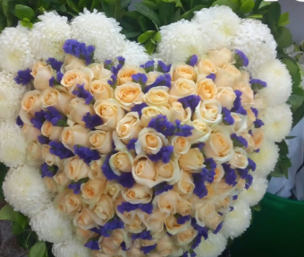 心形花牌#H7｜白事花牌｜帛事花籃・帛事花牌 即日送達｜香港帛事花店