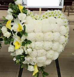 心形花牌#H16｜白事花牌｜帛事花籃・帛事花牌 即日送達｜香港帛事花店