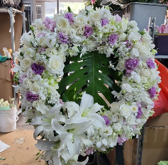 西式帛事花圈#A11｜白事花牌｜帛事花籃・帛事花牌 即日送達｜香港帛事花店