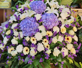 帛事花籃#B13｜ 帛事花籃 ｜帛事花牌・帛事花圈・帛事花店 即日送達｜香港帛事花店