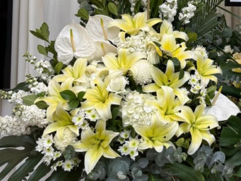 帛事花籃#B8｜ 帛事花籃 ｜帛事花牌・帛事花圈・帛事花店 即日送達｜香港帛事花店