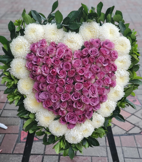 心形花牌#H38｜白事花牌｜帛事花籃・帛事花牌 即日送達｜香港帛事花店